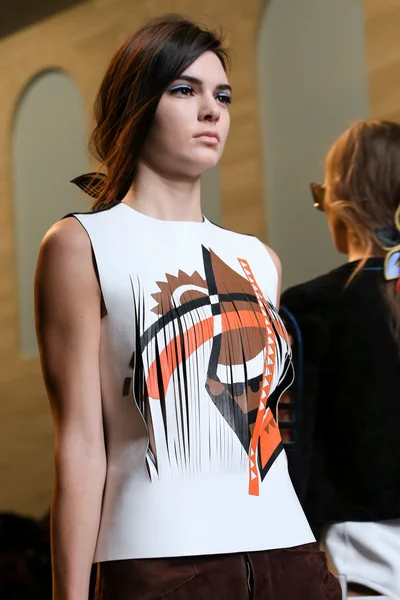 Look 90